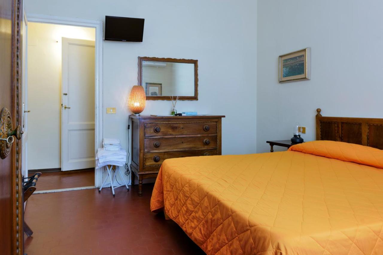 Hotel Club I Pini - Residenza D'Epoca In Versilia Lido di Camaiore Luaran gambar