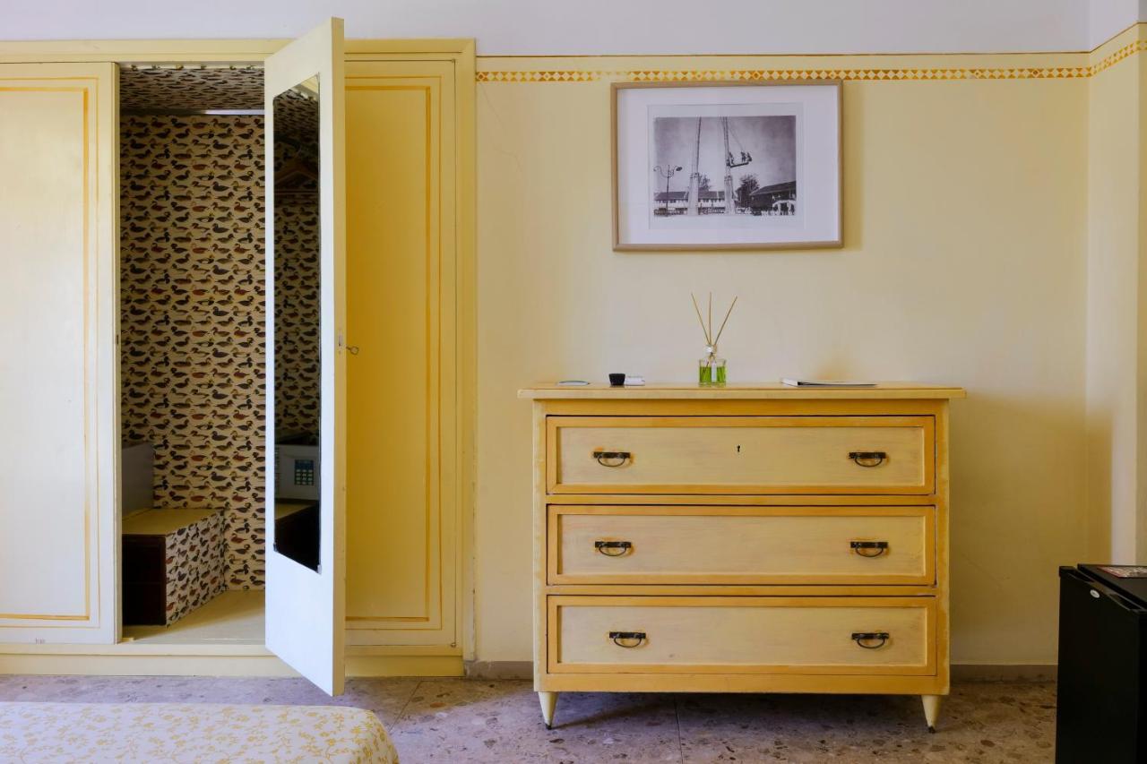Hotel Club I Pini - Residenza D'Epoca In Versilia Lido di Camaiore Luaran gambar
