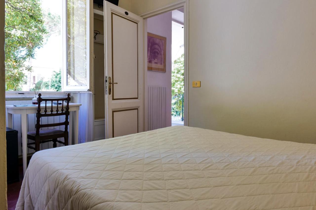 Hotel Club I Pini - Residenza D'Epoca In Versilia Lido di Camaiore Luaran gambar