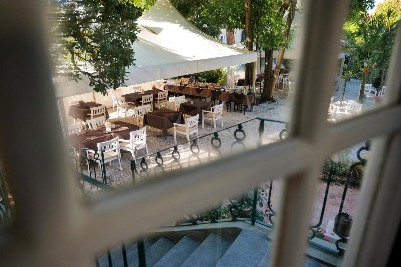 Hotel Club I Pini - Residenza D'Epoca In Versilia Lido di Camaiore Luaran gambar