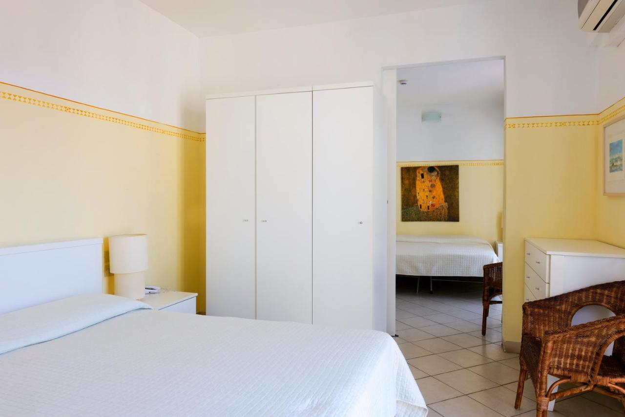 Hotel Club I Pini - Residenza D'Epoca In Versilia Lido di Camaiore Luaran gambar