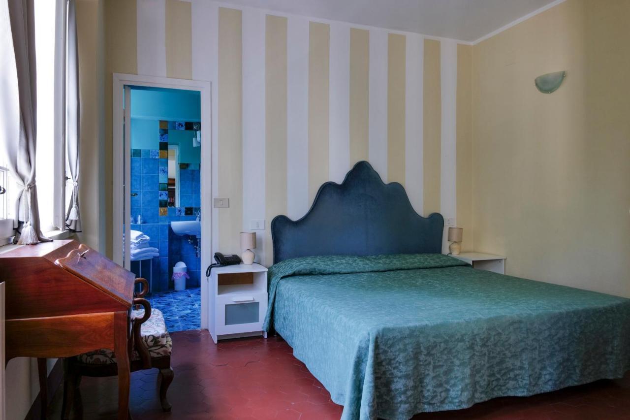 Hotel Club I Pini - Residenza D'Epoca In Versilia Lido di Camaiore Luaran gambar