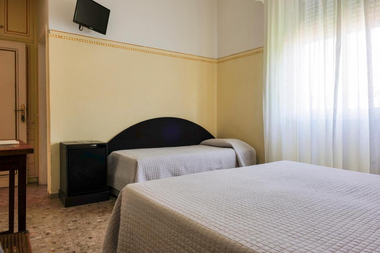 Hotel Club I Pini - Residenza D'Epoca In Versilia Lido di Camaiore Luaran gambar