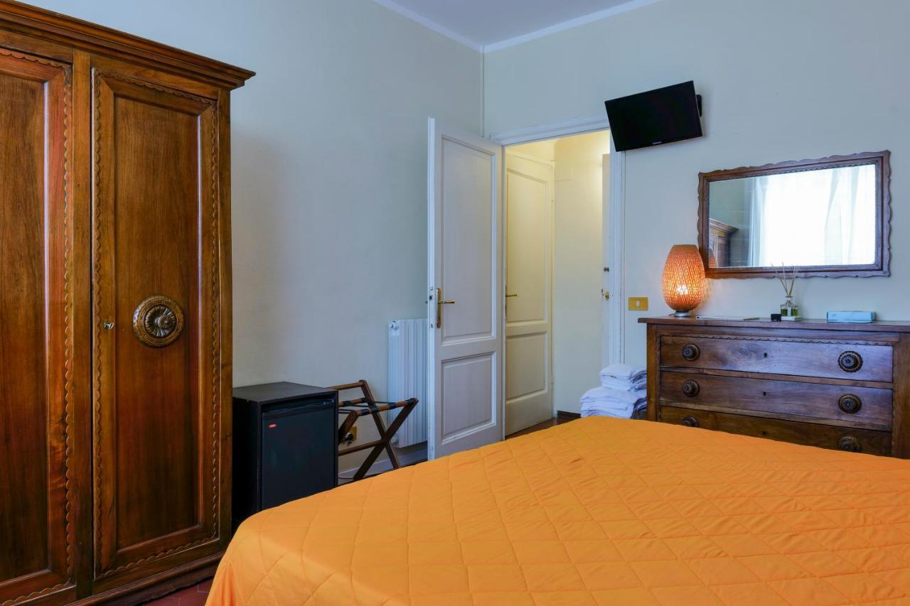 Hotel Club I Pini - Residenza D'Epoca In Versilia Lido di Camaiore Luaran gambar
