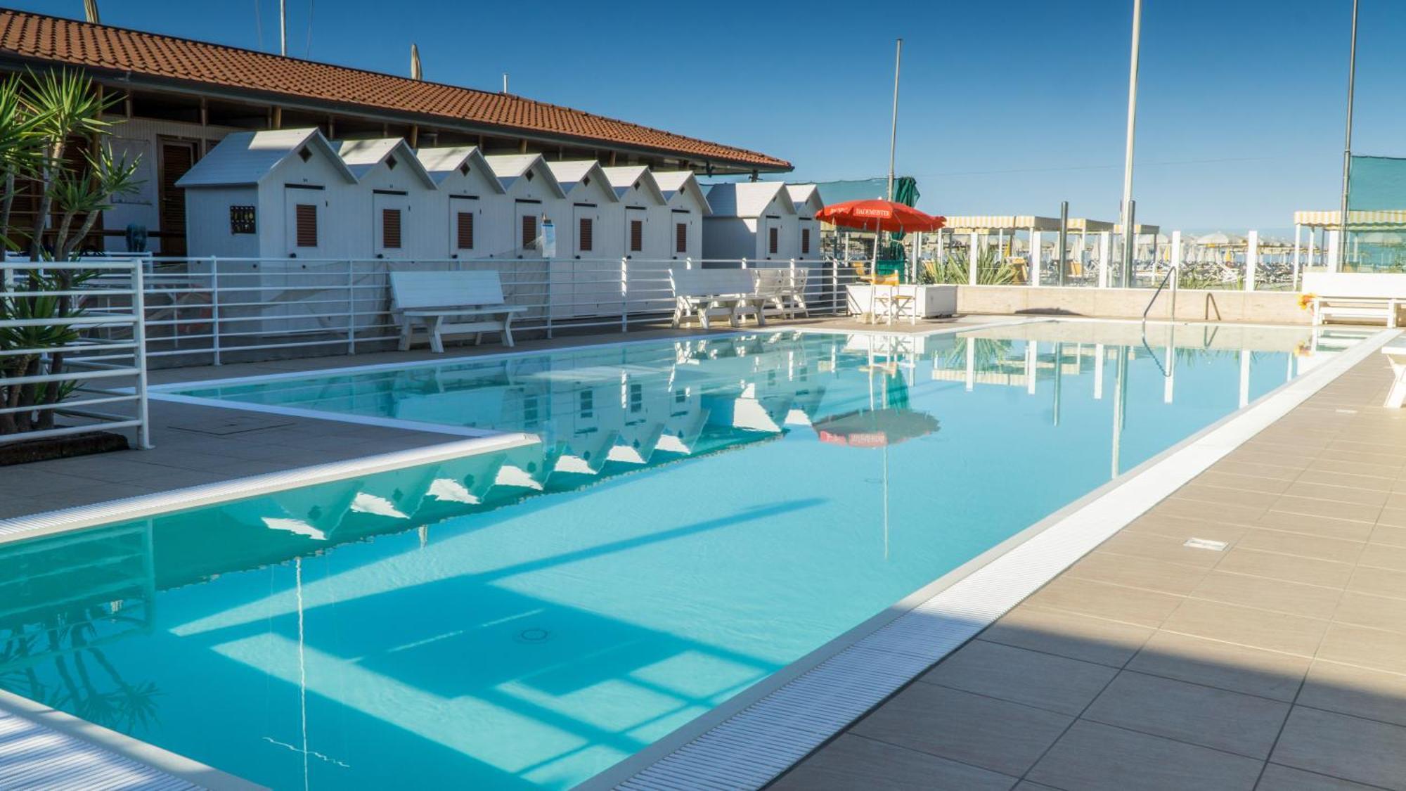 Hotel Club I Pini - Residenza D'Epoca In Versilia Lido di Camaiore Luaran gambar